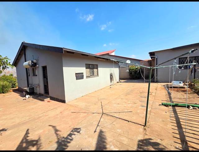 2 BEDROOM HOUSE FOR SALE IN LAUDIUM